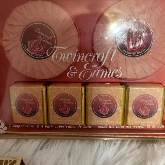 Vintage soaps‎ - Picture 2 of 8